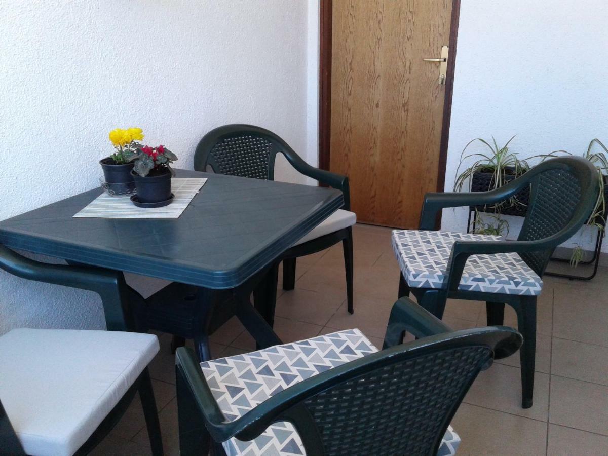 Apartment Sunny Place Pula Exterior photo